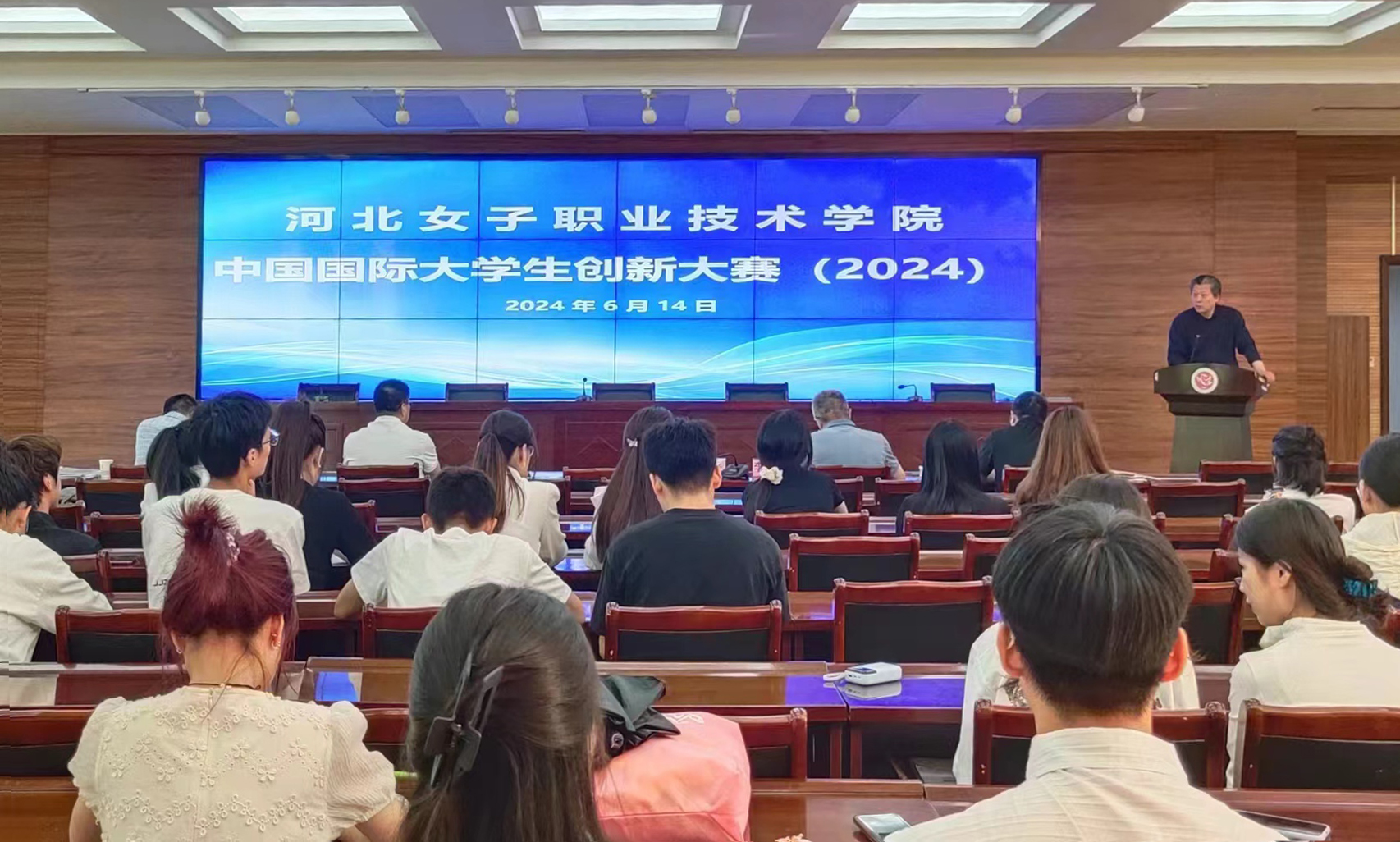 ŮԺW(xu)(chung)´ِu(png)ί2 ؐ.jpg